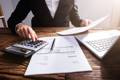 Alvear-Abogados-Contrataste-servicios-especializados-Esto-es-lo-que-necesitas-para-que-tu-gasto-sea-deducible